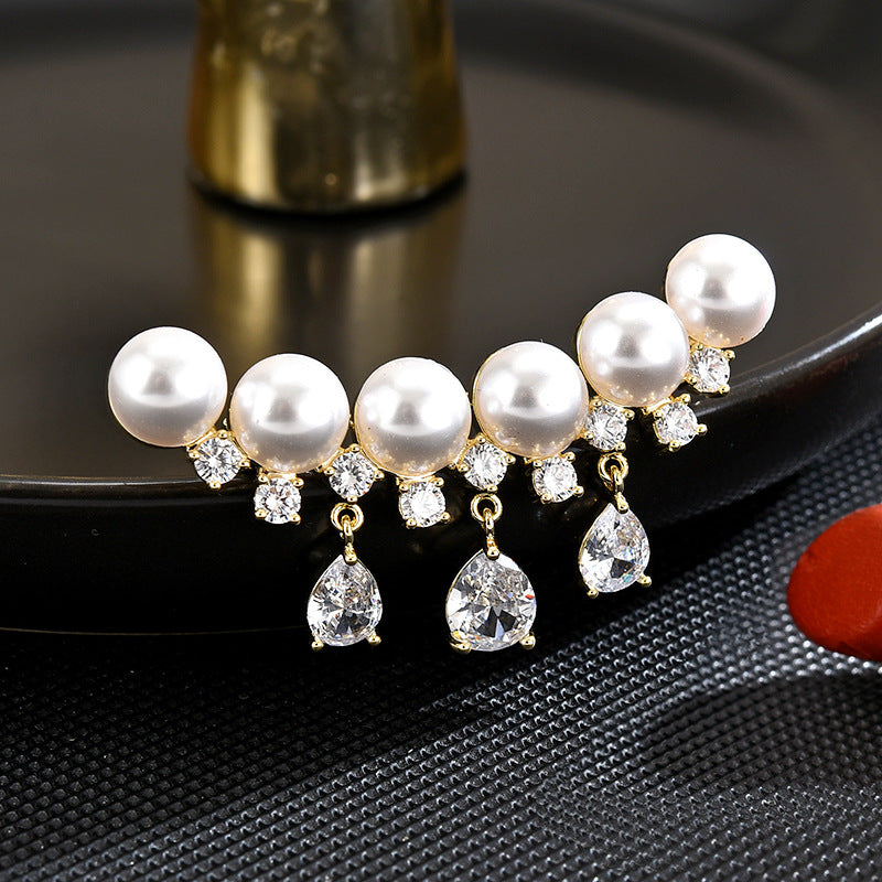 Smile Pearl Tassel Pendant Brooch