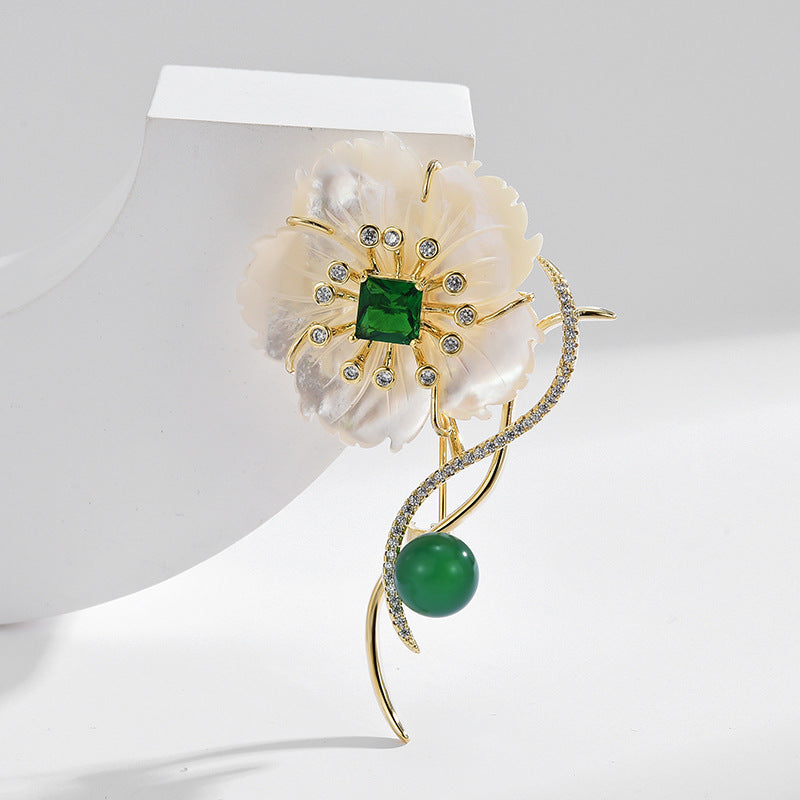 Emerald Mother-of-Pearl Plum Gold Brooch