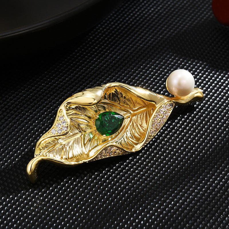 Classic Golden Leaves Freshwater Pearl Brooch