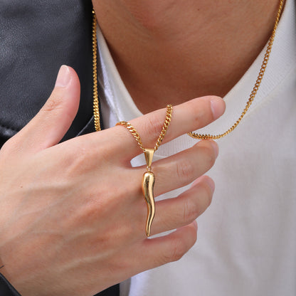 Chili Pendant Necklace (Gold)